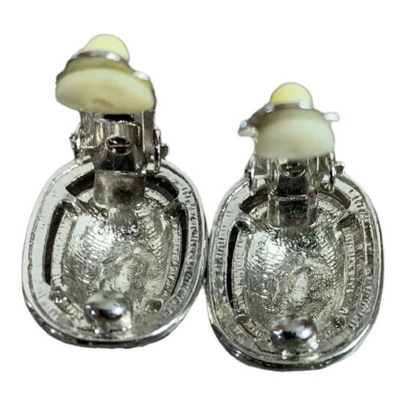 VTG Oval Silver  Toned Sparkly Clip On Earrings Not Marked Costume Jewellery - Picture 4 of 8